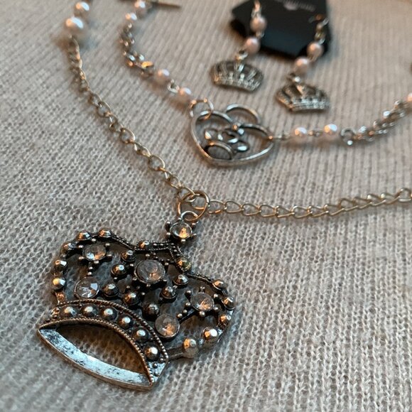 Trio Necklace Bracelet & Earrings - silver tone crowns white pearls - Picture 8 of 13